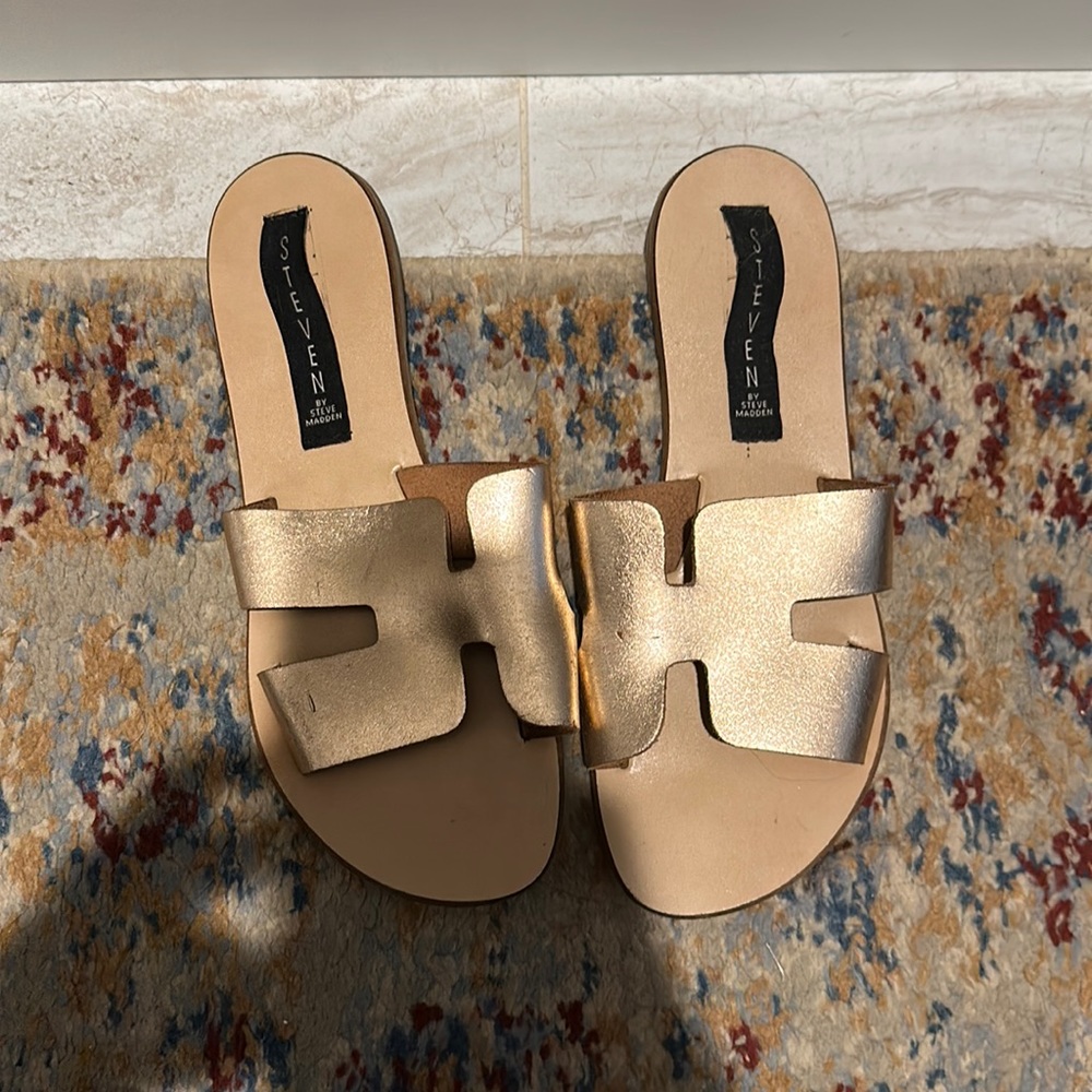 Steve Madden sandals